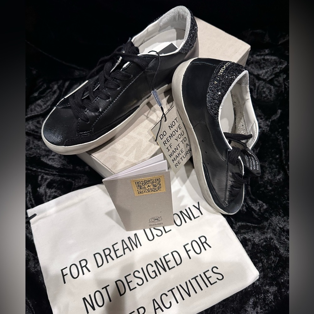 NWT Golden Goose Super-Star Women’s Sneakers